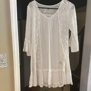 Elegant White Lace Women's Top